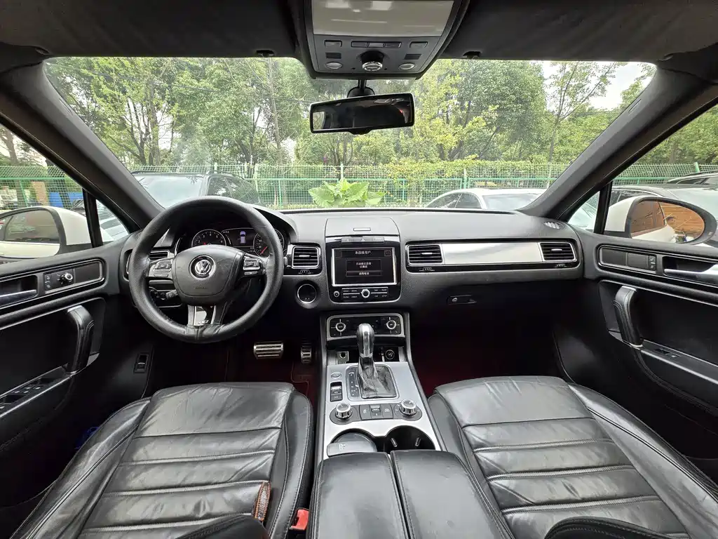 Volkswagen Touareg R-Line Luxury Type, фото 7