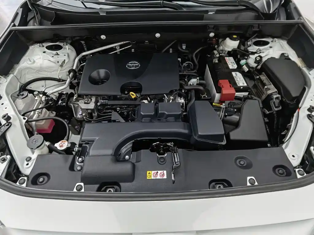 Toyota RAV4 — миниатюра 6
