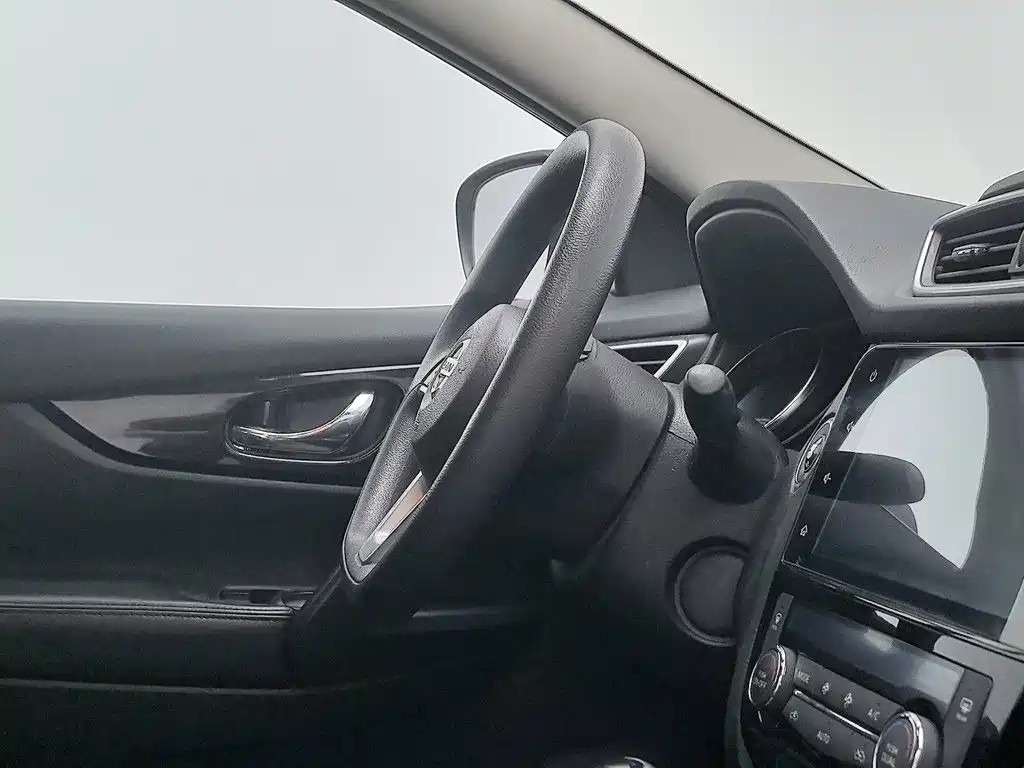 Nissan Qashqai — миниатюра 22