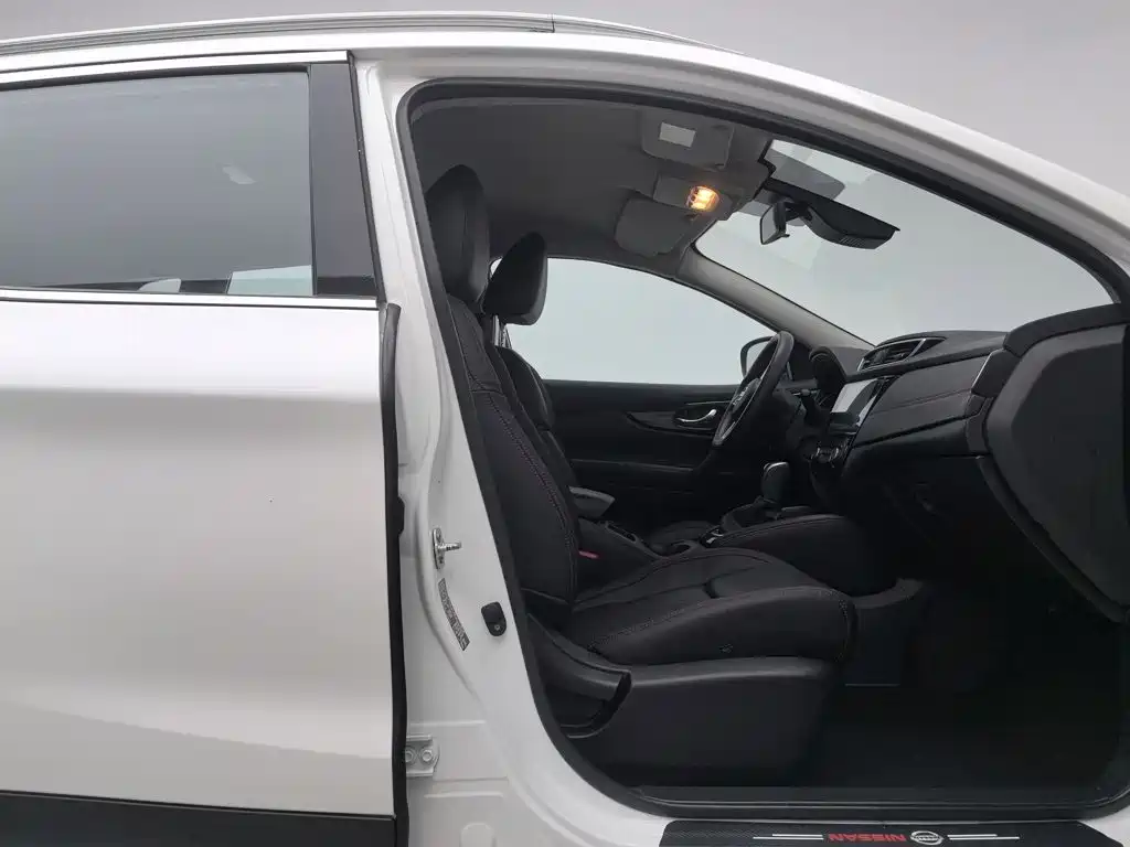 Nissan Qashqai — миниатюра 23