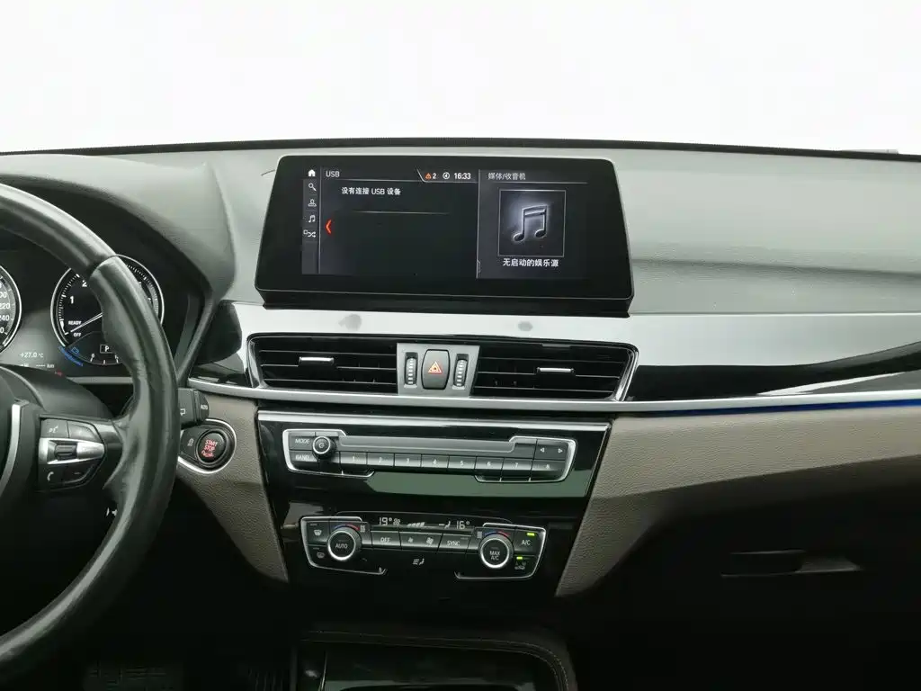 BMW X1 — миниатюра 12