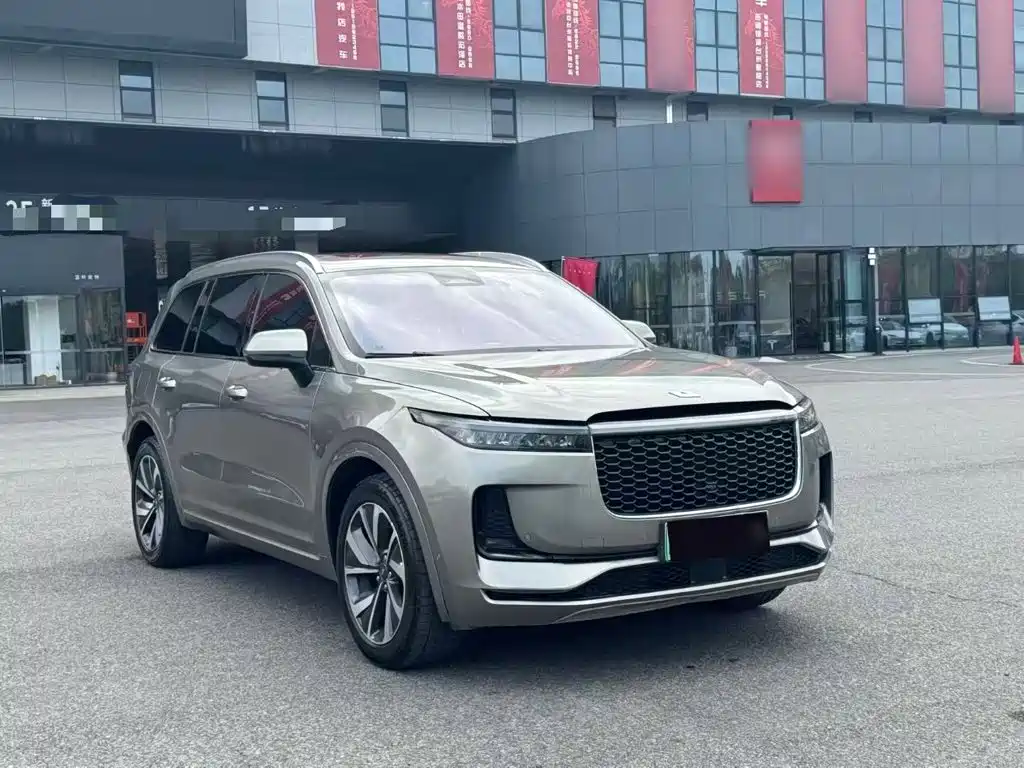 Li Auto ONE 2021 6 мест