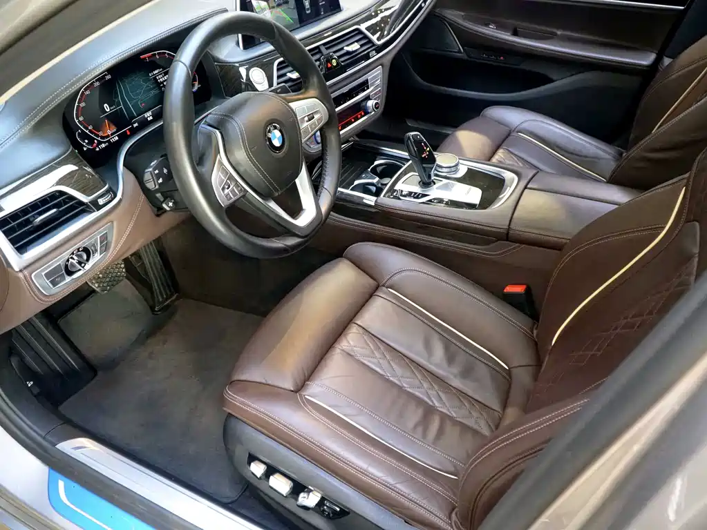 BMW 7 Series 7 2021 730Li Luxury