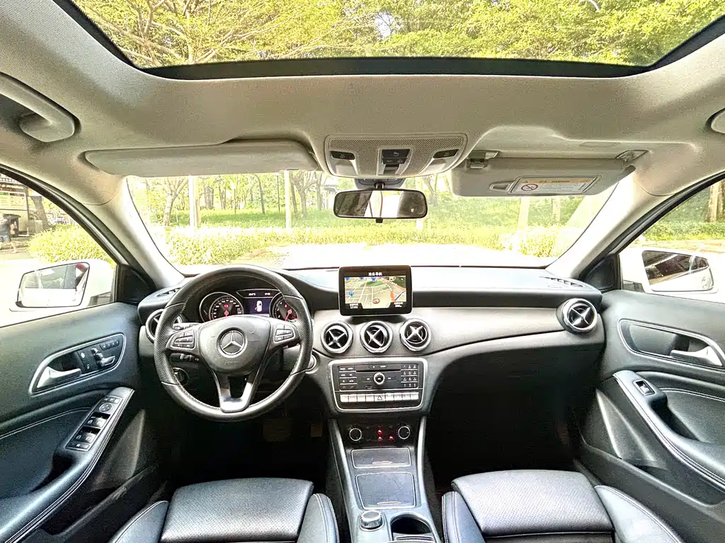 Mercedes-Benz GLA — миниатюра 16