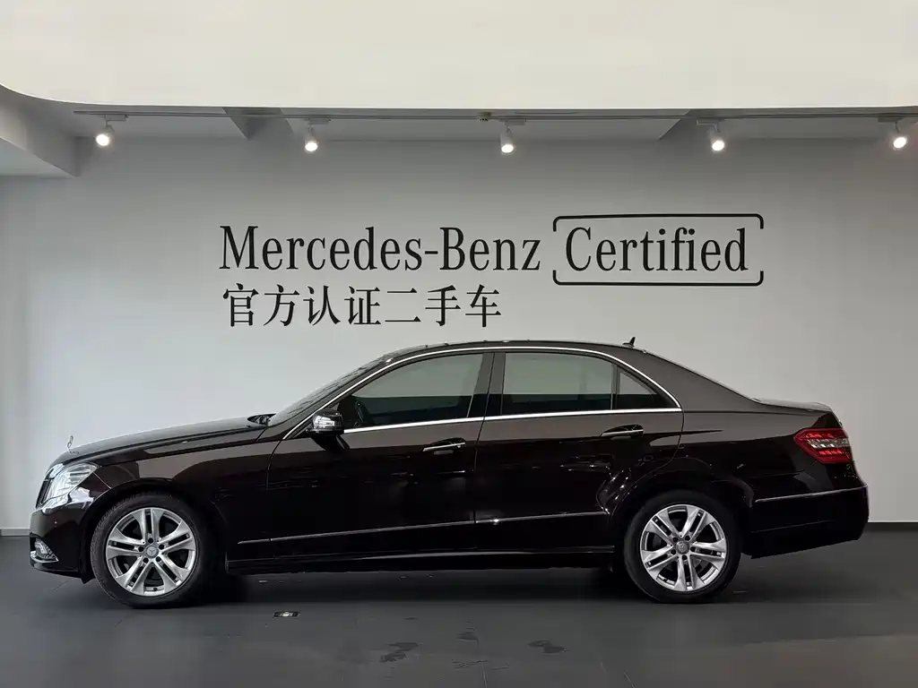 Mercedes-Benz E-Class (Import) — миниатюра 9