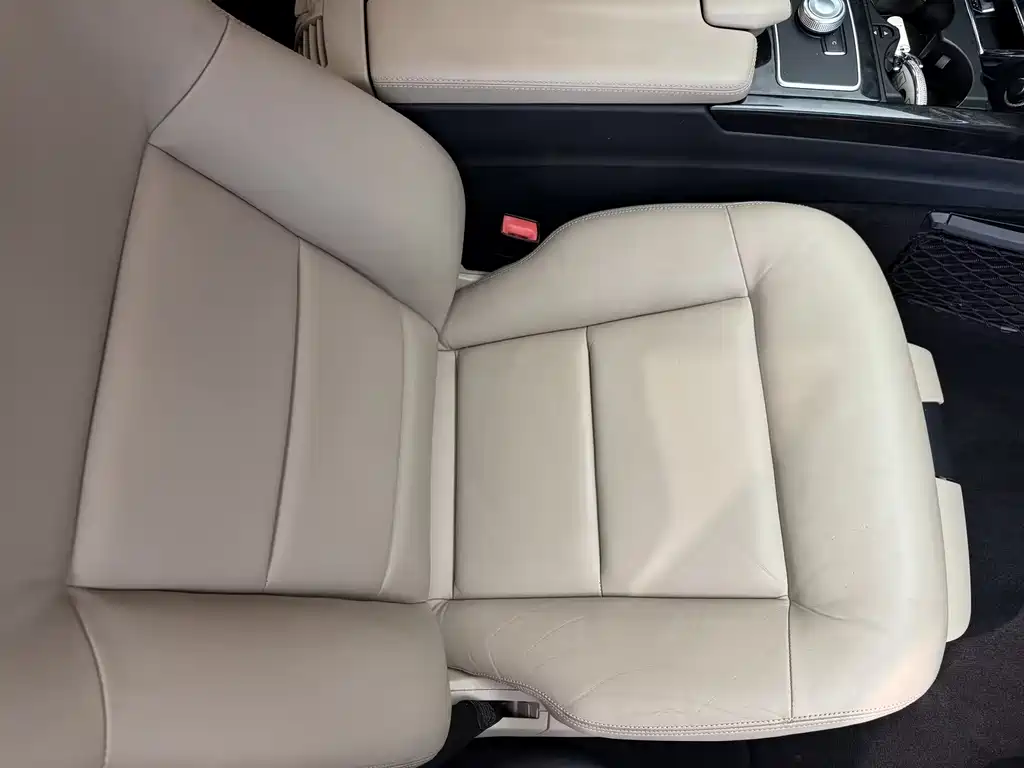 Mercedes-Benz E-Class (Import) — миниатюра 16