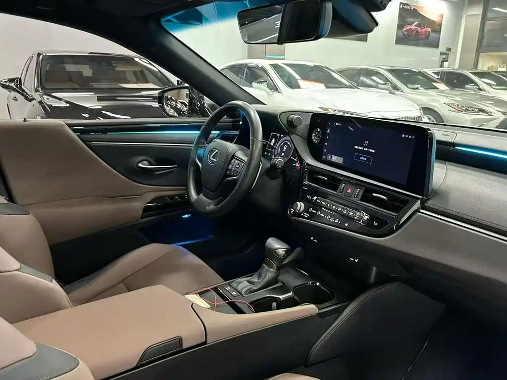 Lexus ES — миниатюра 4