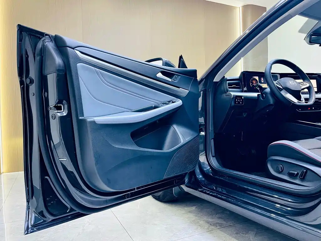Volkswagen Lamando — миниатюра 18
