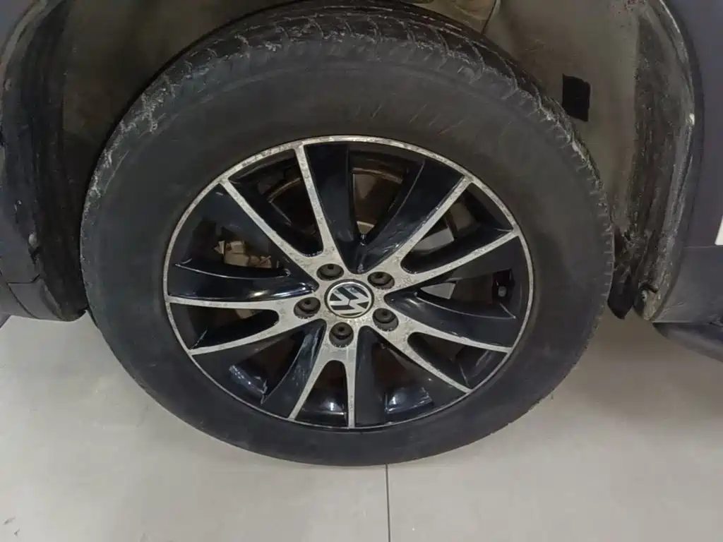 Volkswagen Tiguan — миниатюра 25