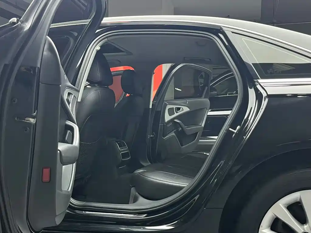 Audi A6L — миниатюра 7