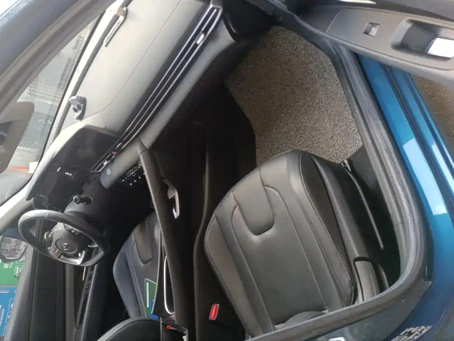 Hyundai Elantra — миниатюра 8