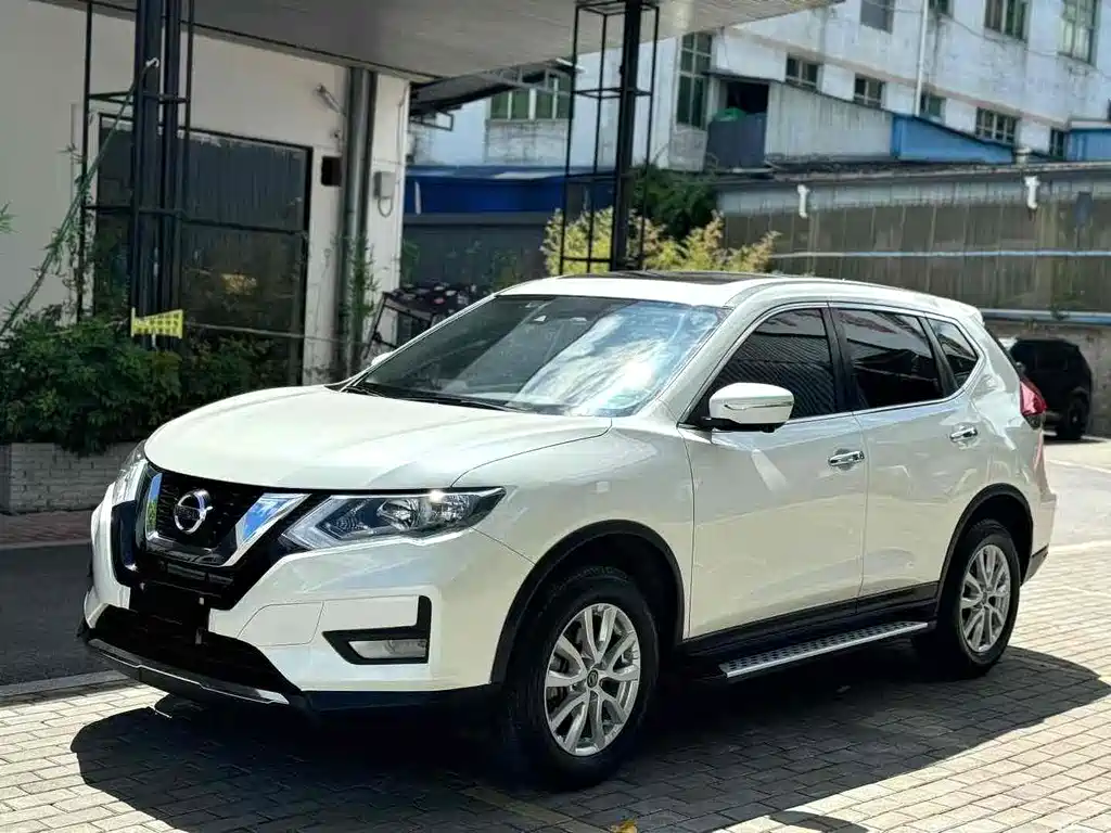 Купить Nissan X-Trail