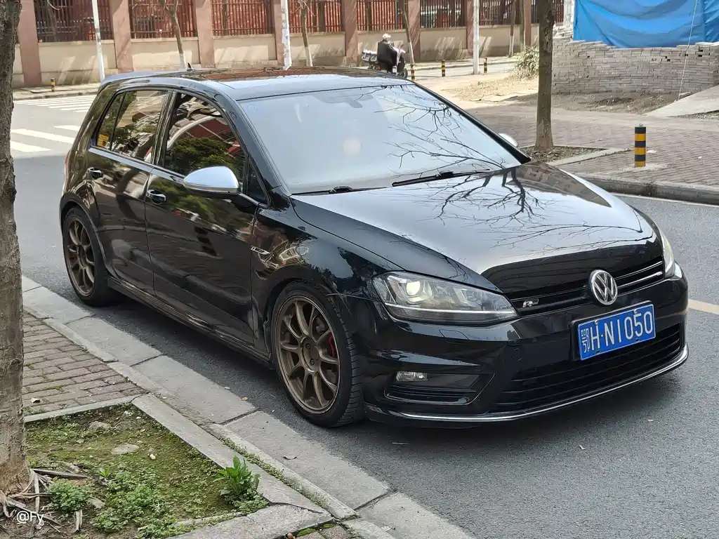 Volkswagen Golf — миниатюра 4