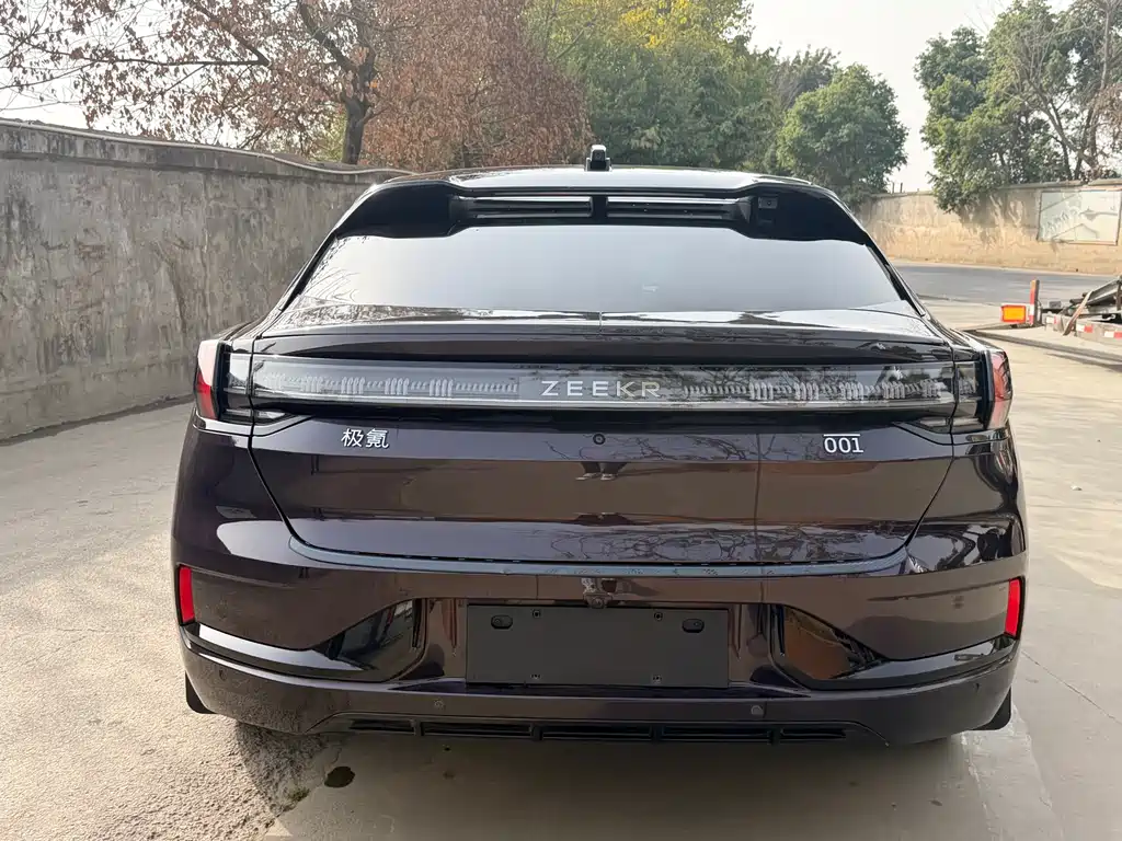 ZEEKR EXTREME KRYPTON 001
