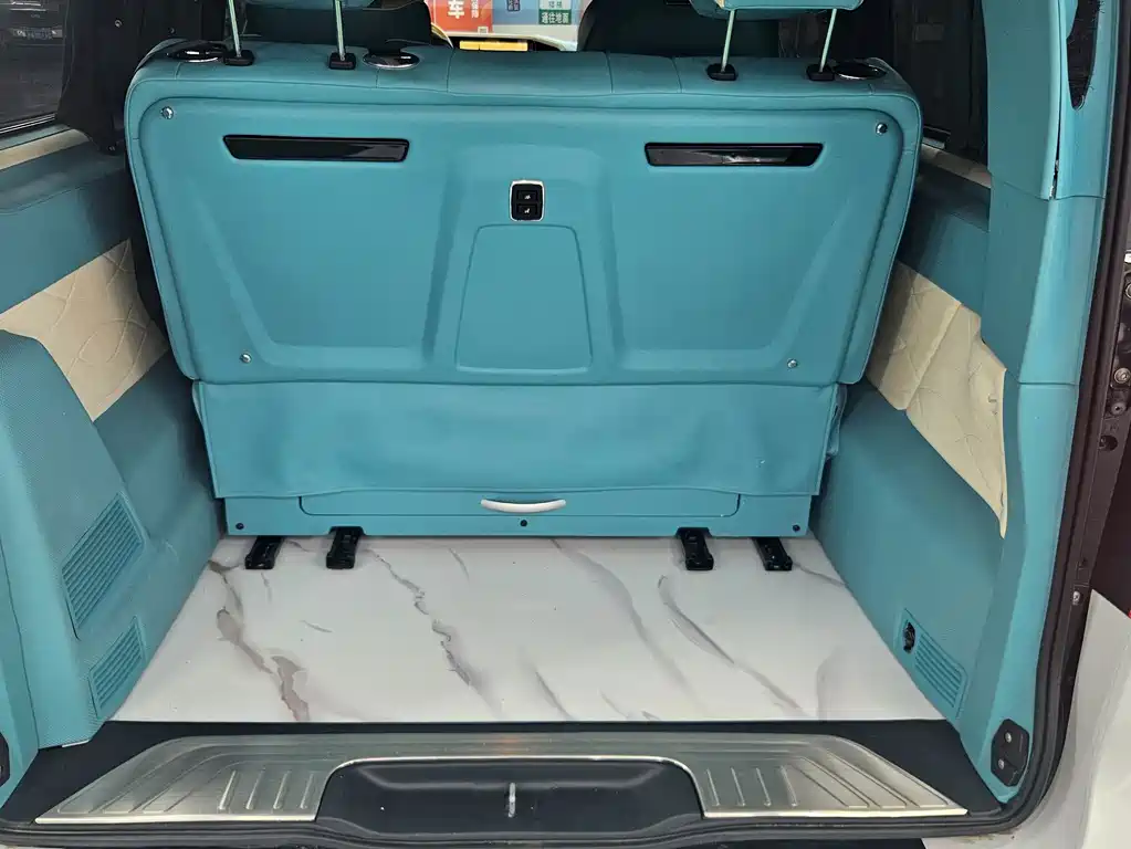 Mercedes-Benz Vito — миниатюра 18
