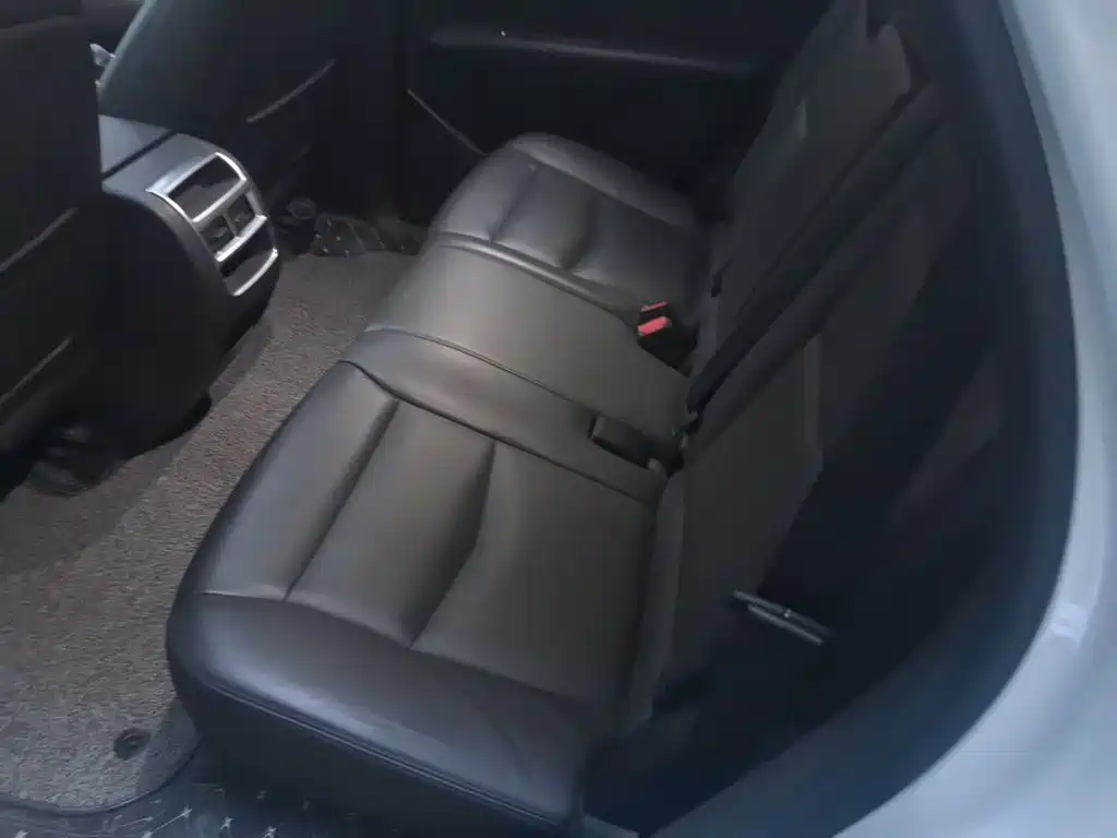 Cadillac XT5 — миниатюра 15
