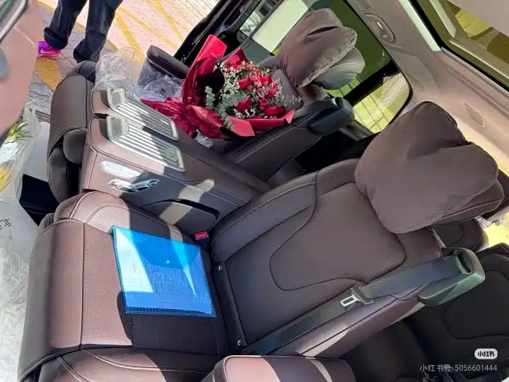 Mercedes-Benz V-Class V 2024 V 300 L Luxury