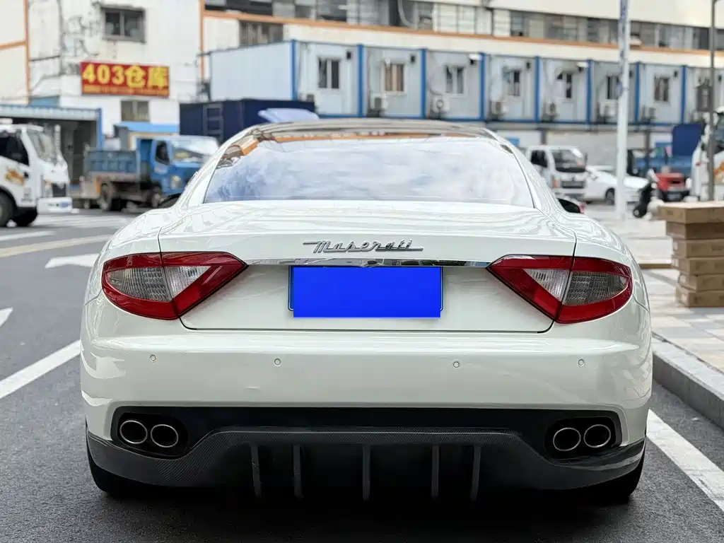 MASERATI GRANTURISMO