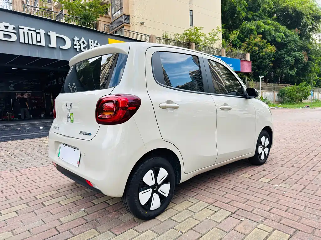 Wuling MINIEV — миниатюра 7