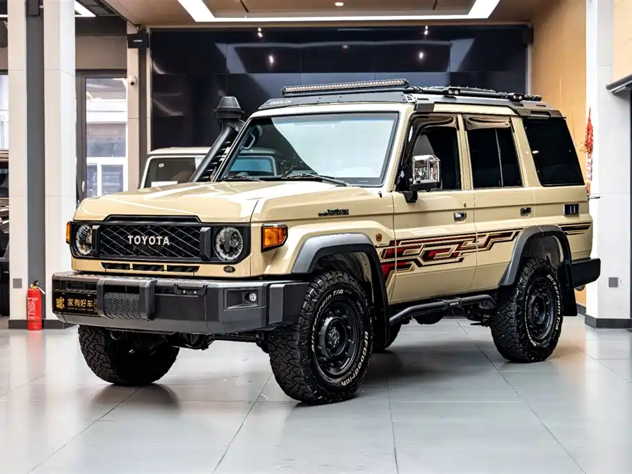 Toyota Land Cruiser LC76 2024 2.8T