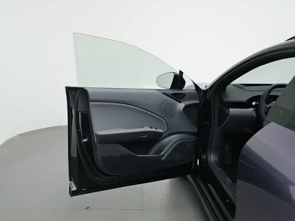 Zeekr 007GT — миниатюра 8