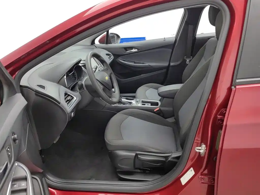 Chevrolet Cruze — миниатюра 10