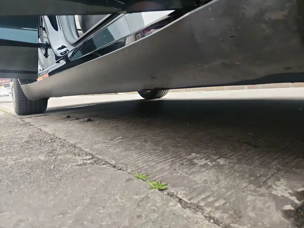 Tesla Model Y — миниатюра 19