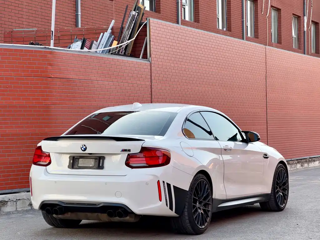 BMW M2