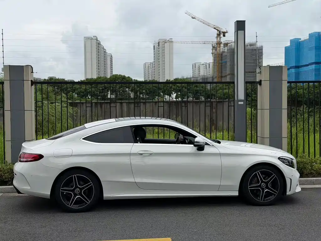 Mercedes-Benz C-Class (Import) — миниатюра 4