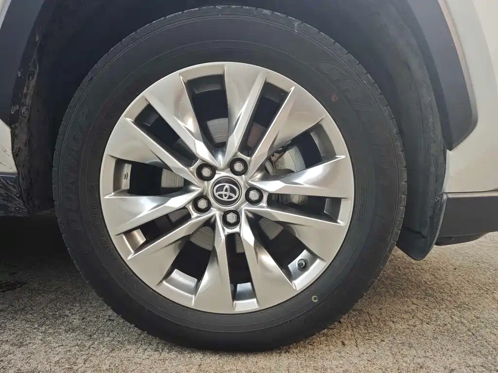 Toyota Wildlander — миниатюра 16