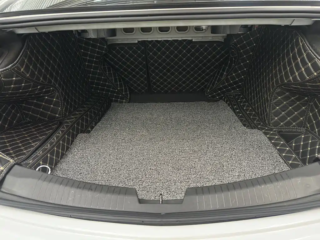 Cadillac CT5 — миниатюра 12