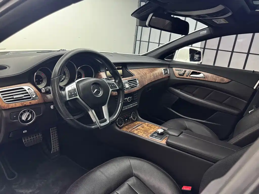 Mercedes-Benz CLS — миниатюра 15