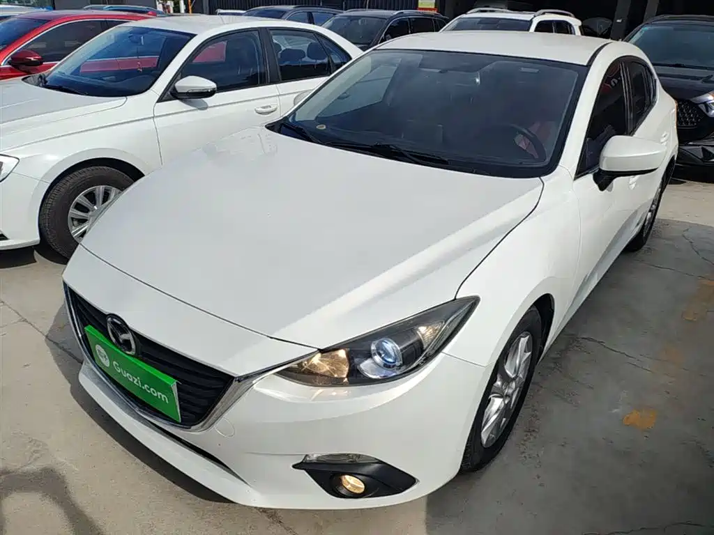 Mazda 3 Axela 2016