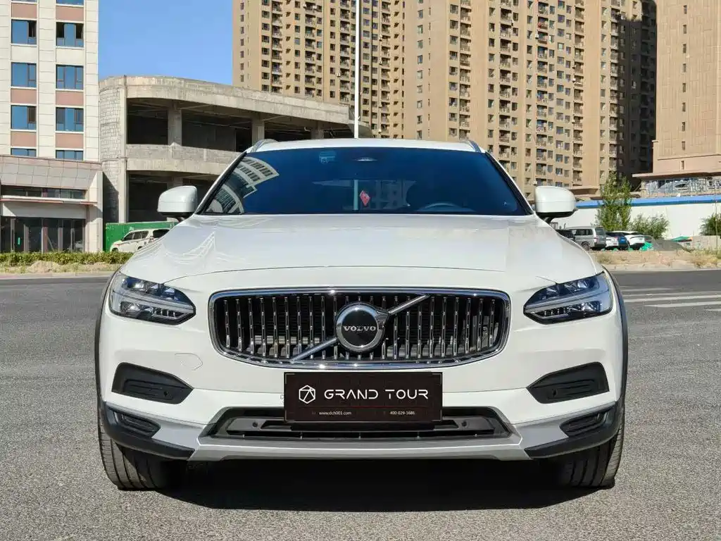 Volvo V90 — миниатюра 2