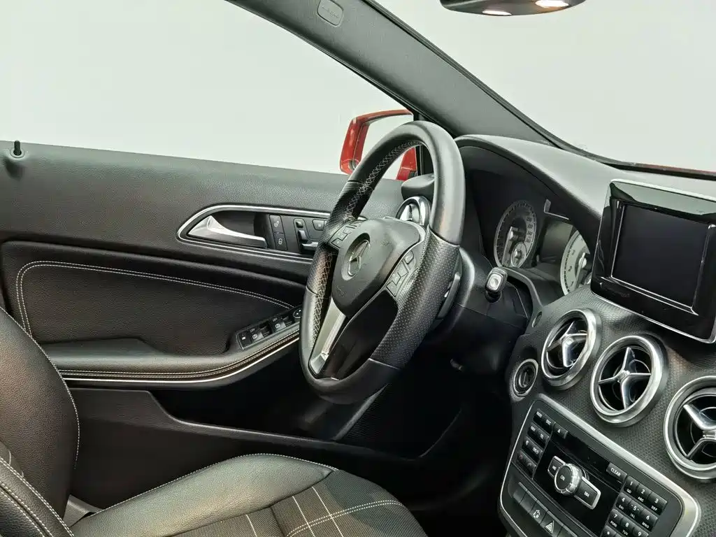Mercedes-Benz A-Class (Import) — миниатюра 22