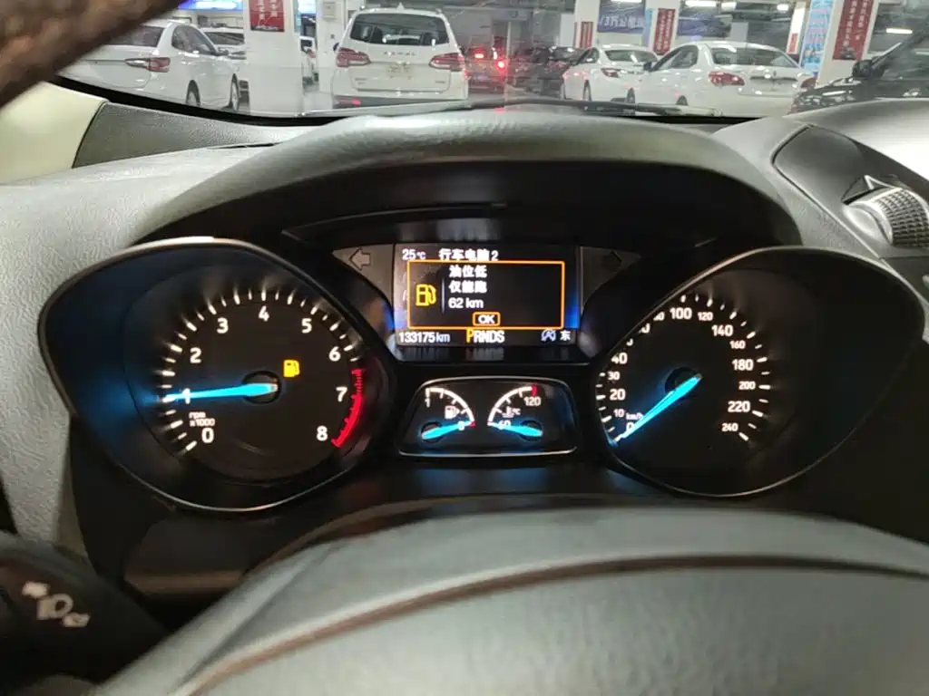 Ford Kuga — миниатюра 12
