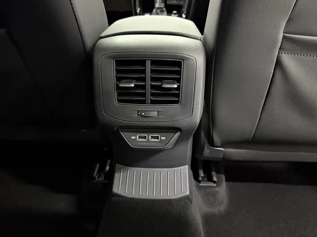 VOLKSWAGEN T ROC EXPLORING SONGS