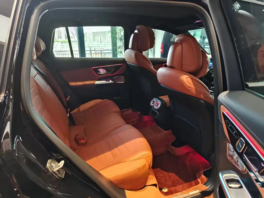 Mercedes-Benz GLC 2026 GLC 300 L 4MATIC 5 мест