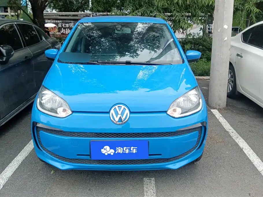 Volkswagen up! — миниатюра 2