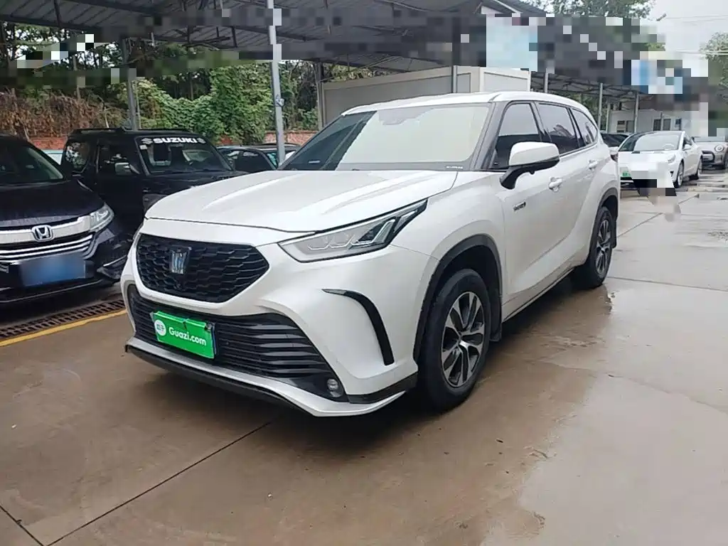 Toyota Crown Kluger — миниатюра 2