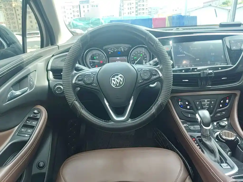 Buick Envision Plus — миниатюра 11