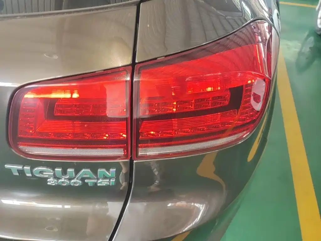 Volkswagen Tiguan 2016 300TSI AT