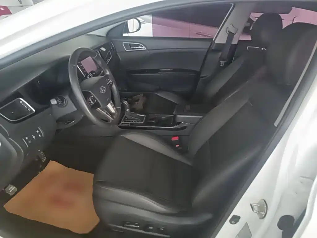 Hyundai Mistra — миниатюра 15