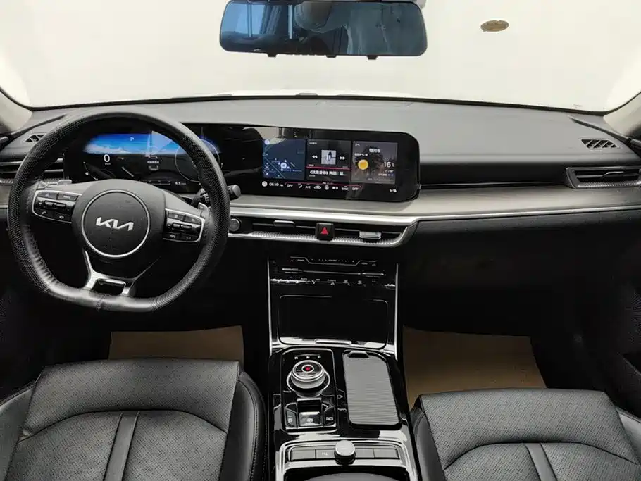 Kia K5 — миниатюра 12