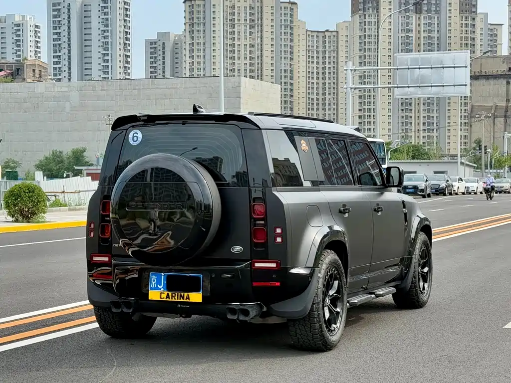 Land Rover Land Rover Defender 2025 110 3.0T P400 X-Dynamic SE