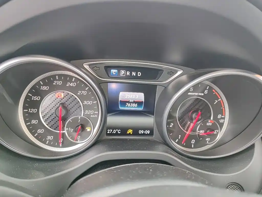 Mercedes-Benz GLA AMG — миниатюра 12