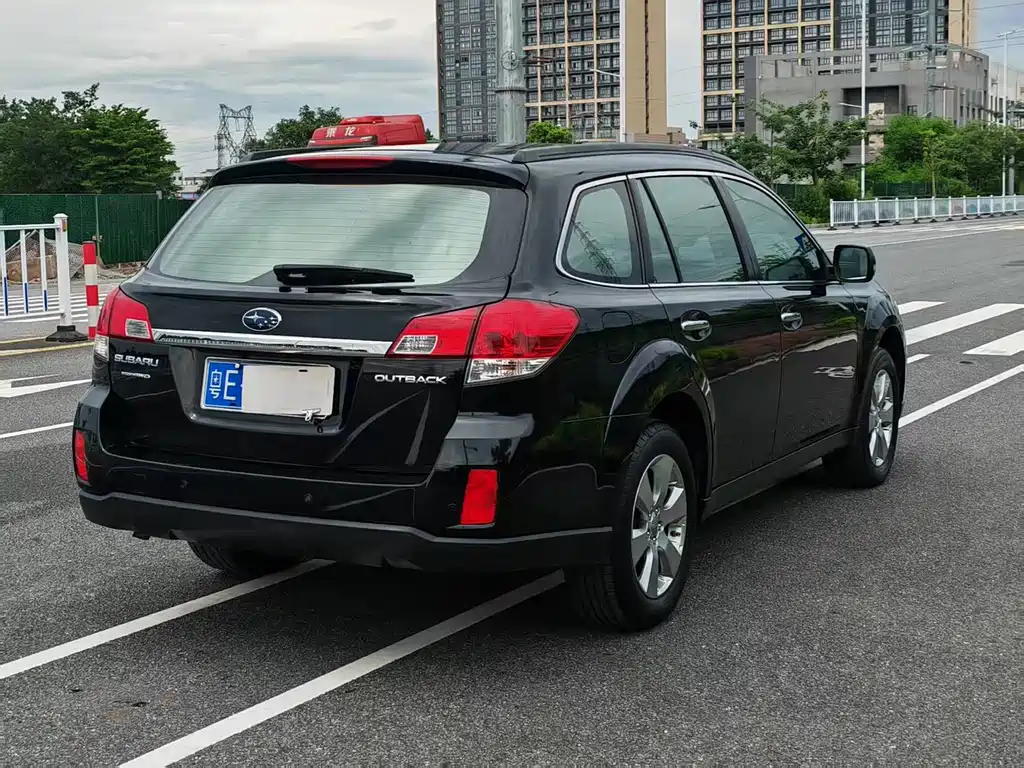 Subaru Outback 2010 3.6R Luxury