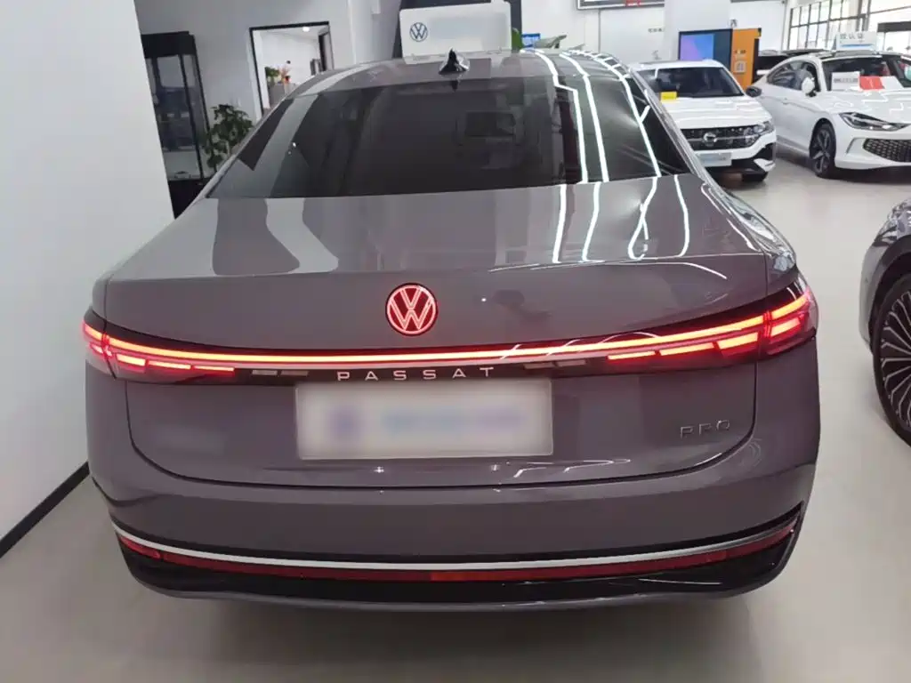 Volkswagen Passat — миниатюра 6