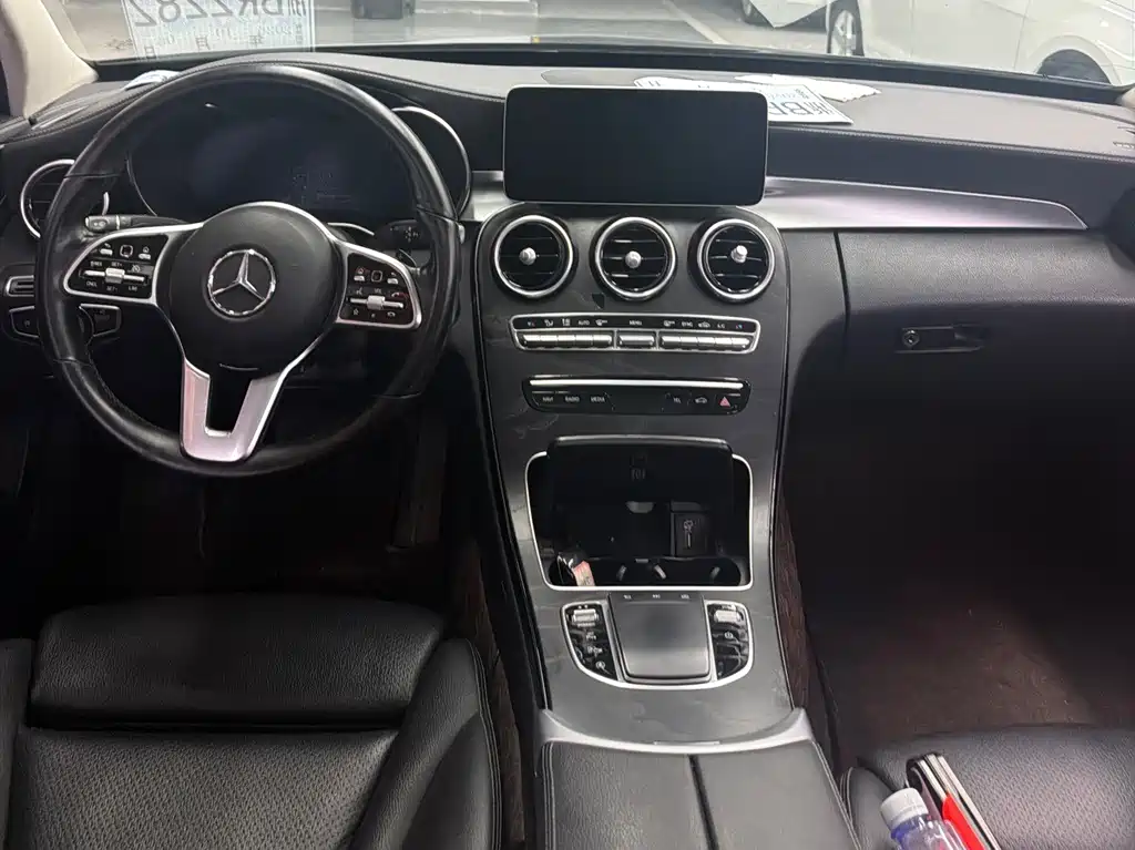 Mercedes-Benz C-Class — миниатюра 10