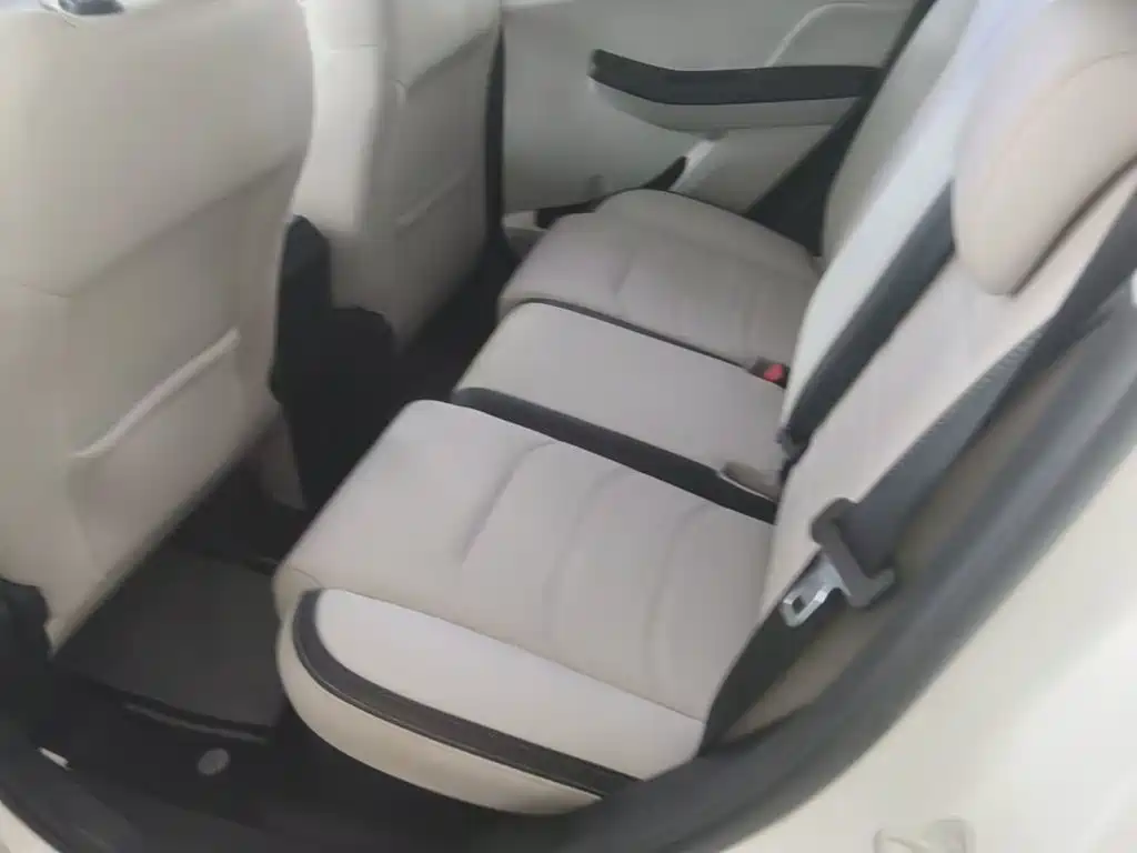BYD Yuan Pro — миниатюра 17
